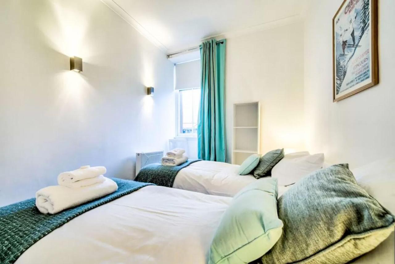 Unique Seaside Apartment, Central นอร์ทแบร์ริก ภายนอก รูปภาพ