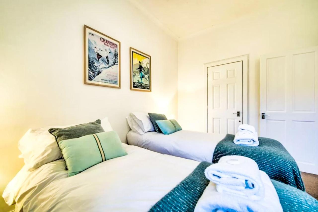 Unique Seaside Apartment, Central นอร์ทแบร์ริก ภายนอก รูปภาพ